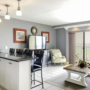  Apartment The Summit 611